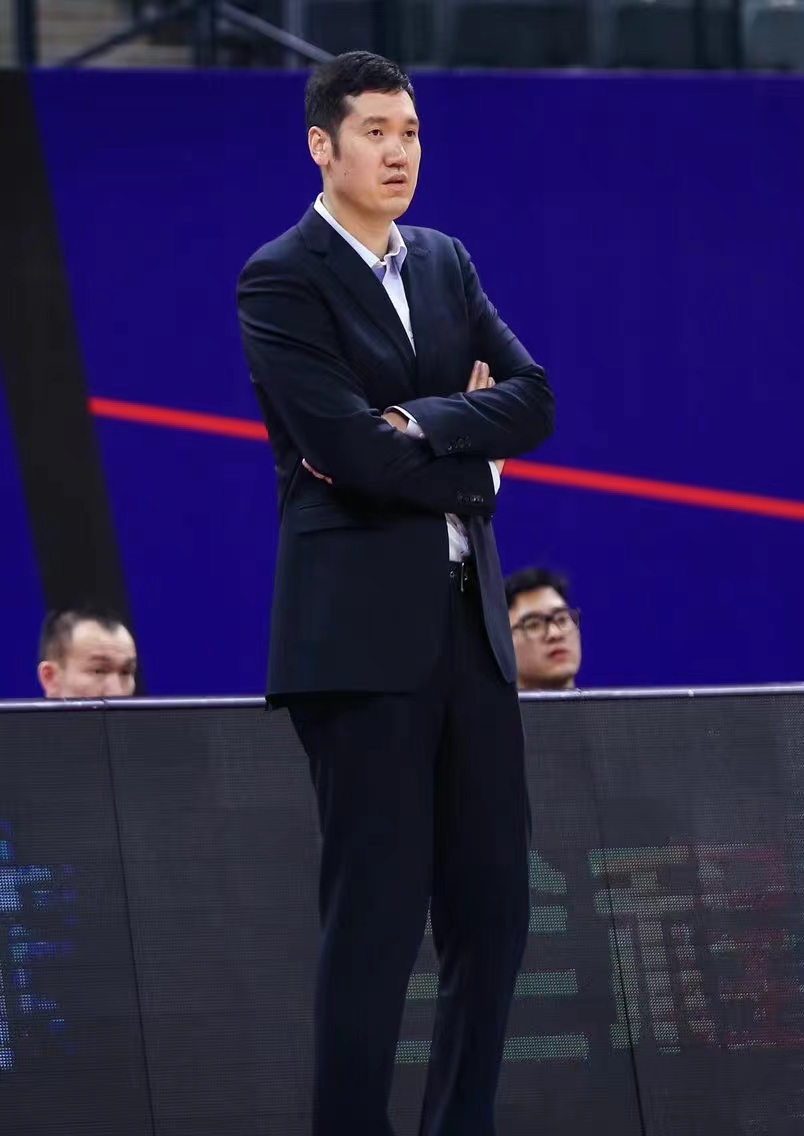  p>李可,男,1981年5月出生于河北省保定市,中国职业篮球运动员,曾在 a