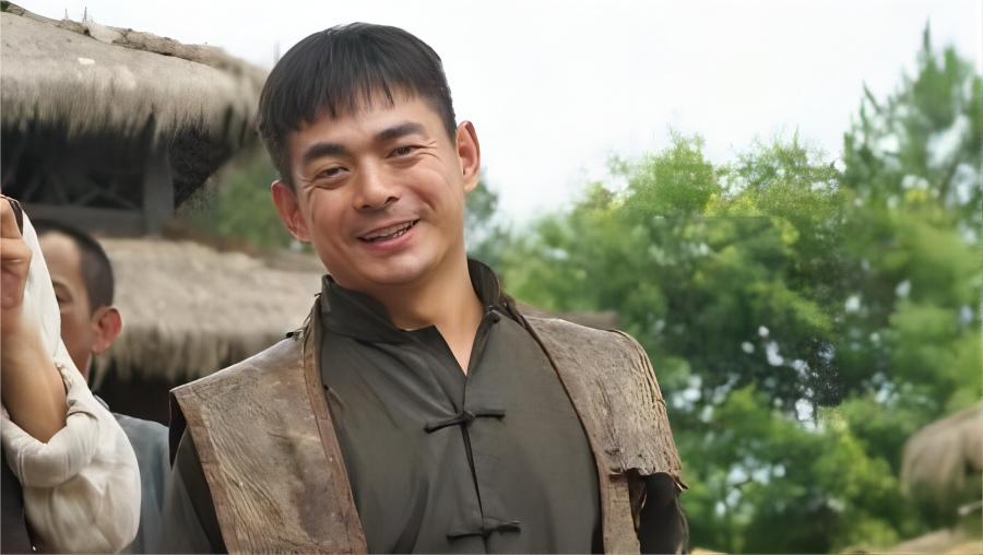  p data-id="gnwrsz8cnx">孙云,中国内地男演员,1982年10月16日出生于