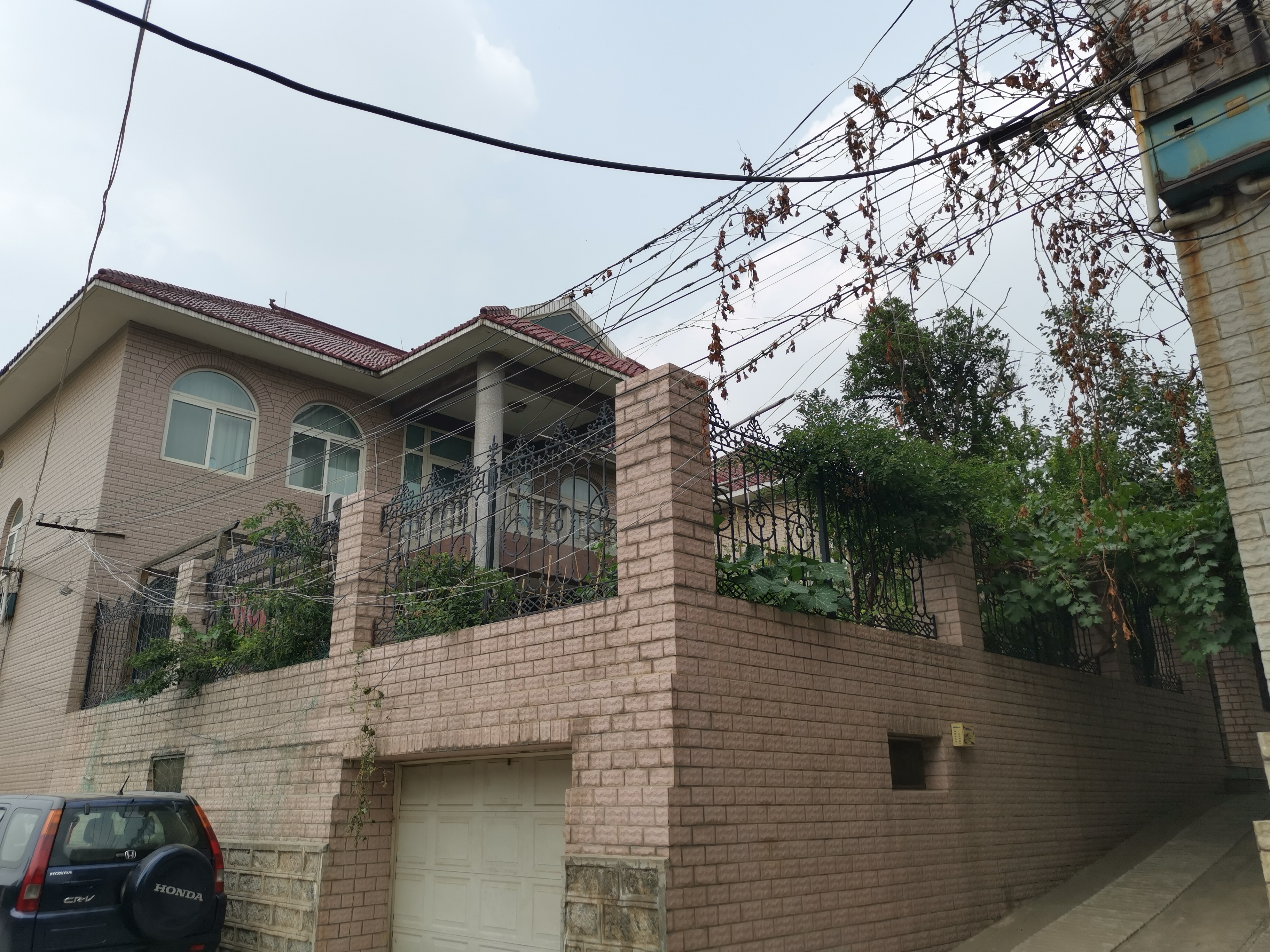  p>万寿山庄别墅位于济南市市中十六里河. /p>