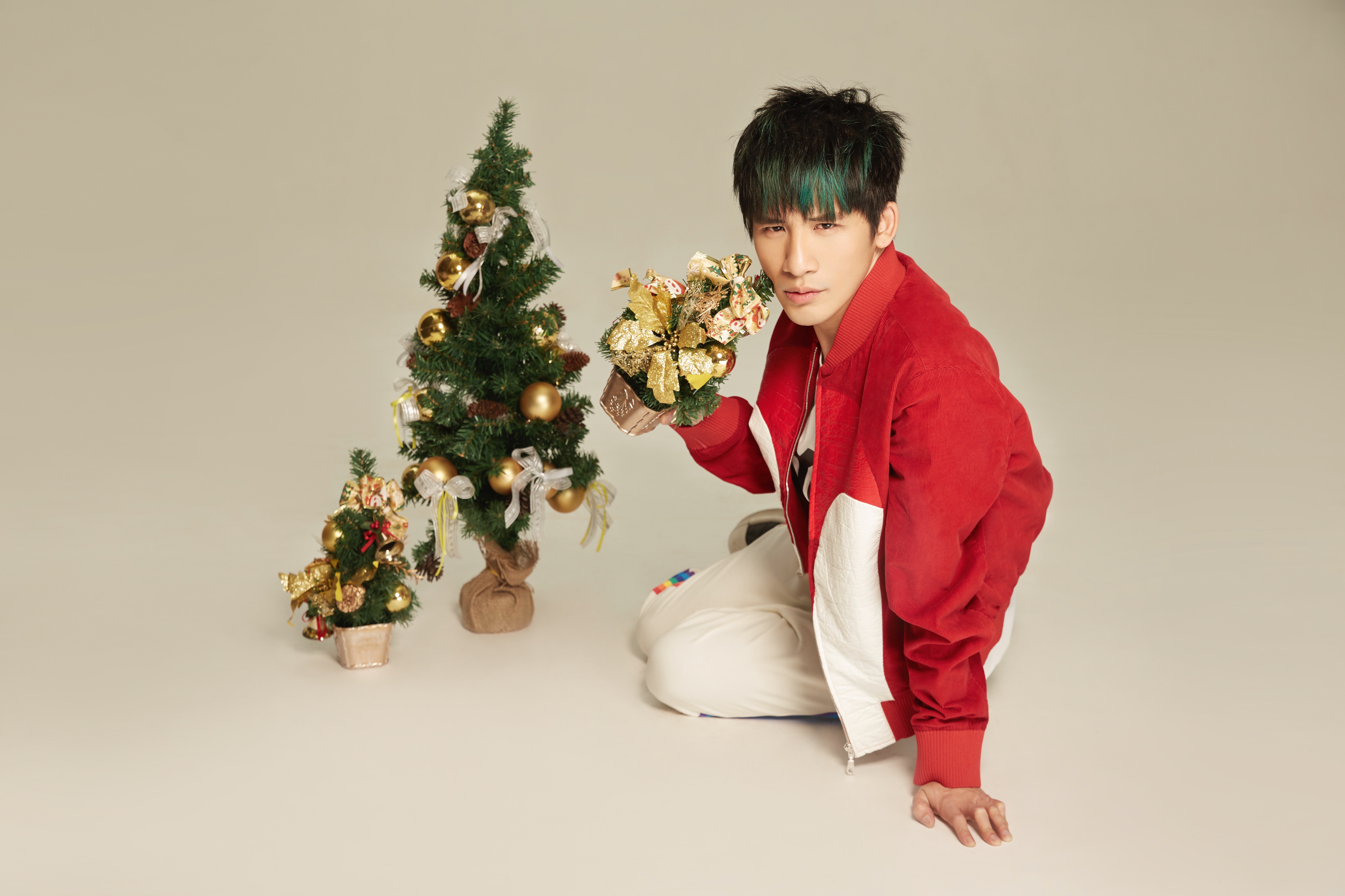  p>大张伟(wowkie da),本名张伟,1983年8月31日出生于北京,中国内地男