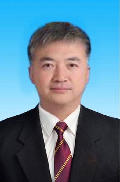  p>栗震宇,现任内蒙古自治区兴安盟乌兰浩特市发展和改革委员会主任.