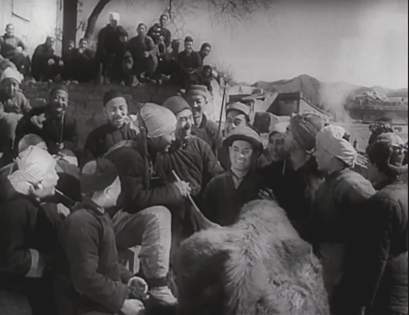 《吕梁英雄》是由 a target="_blank" href="/item/北京电影制片厂