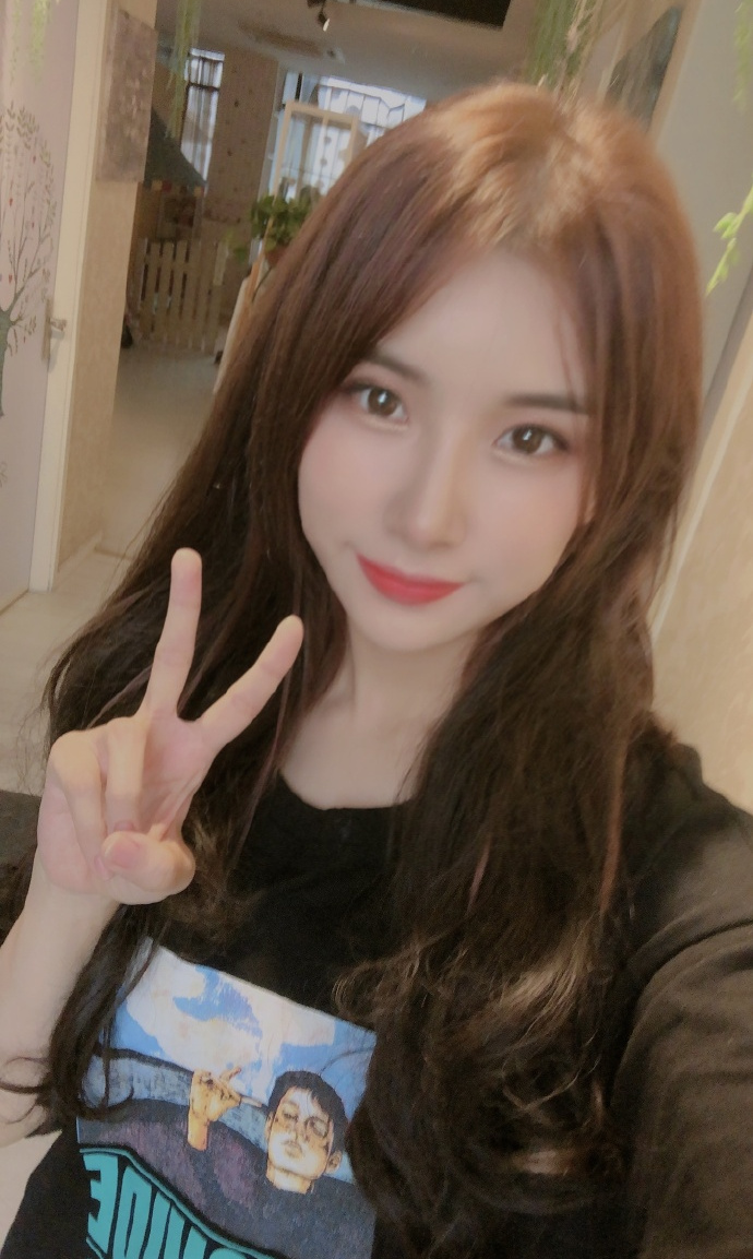  p>宋昭艺,1995年10月27日出生于山东省 a target