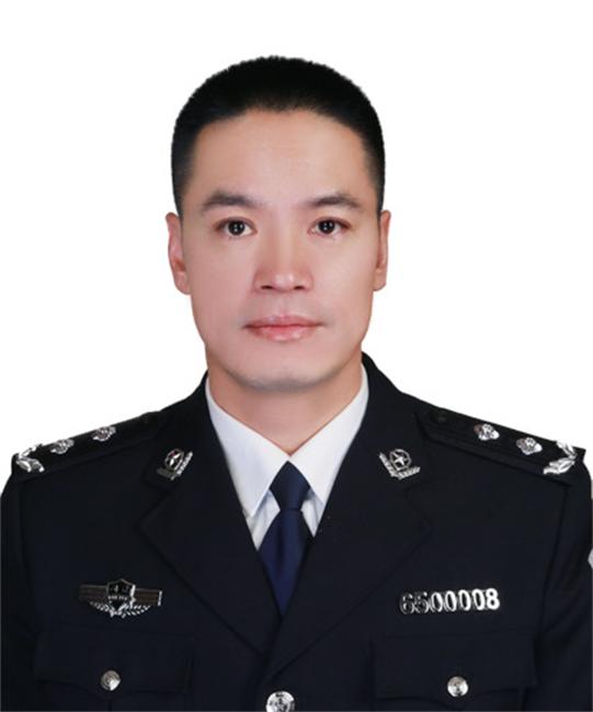  /p> p>现任新疆生产建设兵团监狱管理局党委委员,副局长,二级警监