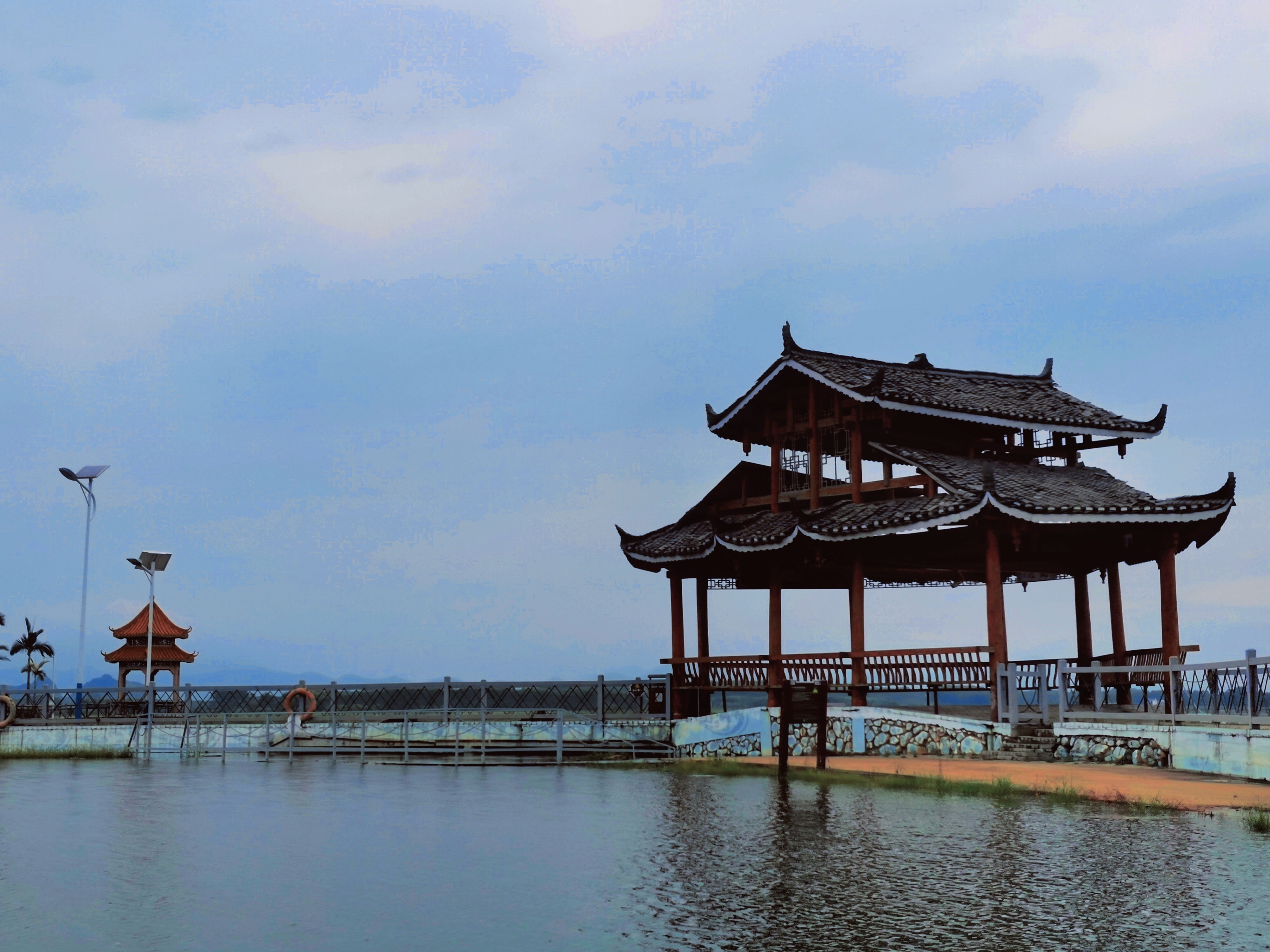 九凌湖旅游风景区