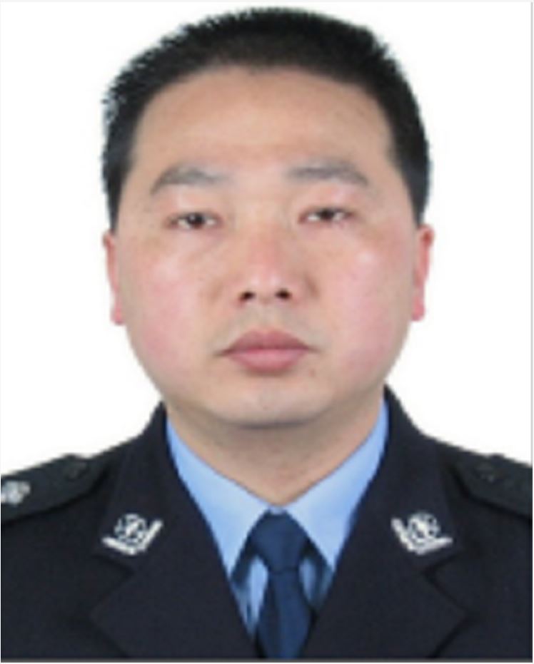  p>何强胜,男,汉族,1972年6月生,安徽宿松人,中共党员,1990年12月参加