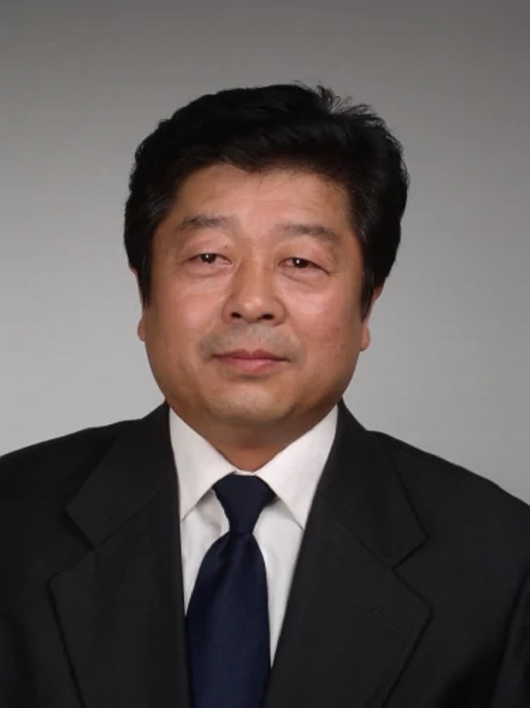  p>张长安1981年毕业于 a target="_blank" href="/item/郑州大学中">
