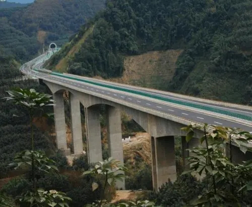 新街—河口高速公路