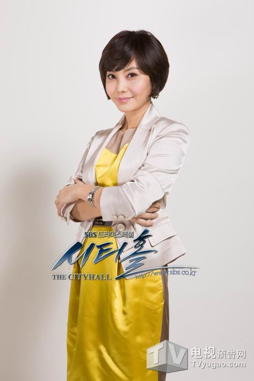  p>秋相美,1973年5月9日出生于韩国首尔,韩国女演员,导演,主持人,毕业