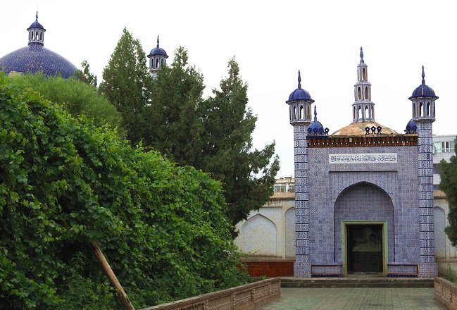 玉素甫·哈斯·哈吉甫墓