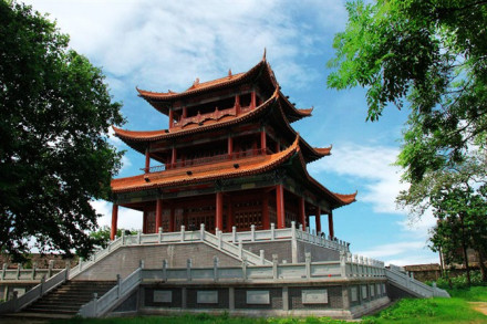 黄庭坚诗句中的快阁