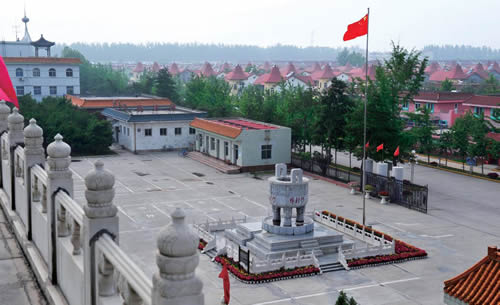 rll6c">韩村河村,位于 a target="_blank" href="/item/北京/128981"