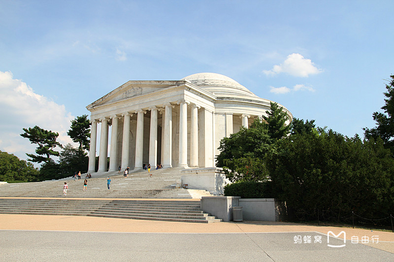  p>杰斐逊纪念堂(thomas jefferson memorial)坐落于美国华盛顿,是为