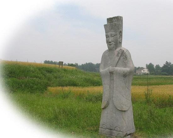  p>杨捷将军墓葬及其石刻文物位于天长市谕兴乡草庙山东麓.