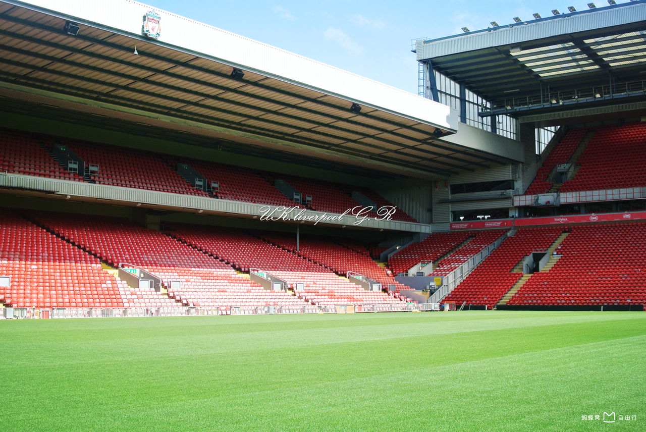 p> b>安菲尔德球场 /b>(anfield stadium),又译为 b>晏菲路球场 /b>