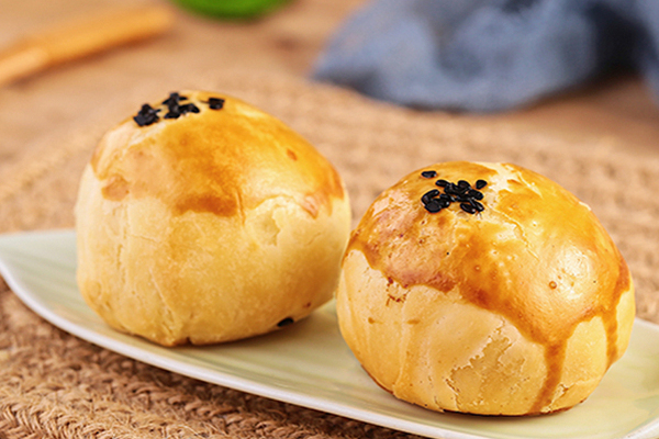  a target="_blank" href="/item/猪油">猪油 /a>为主料制作的点心