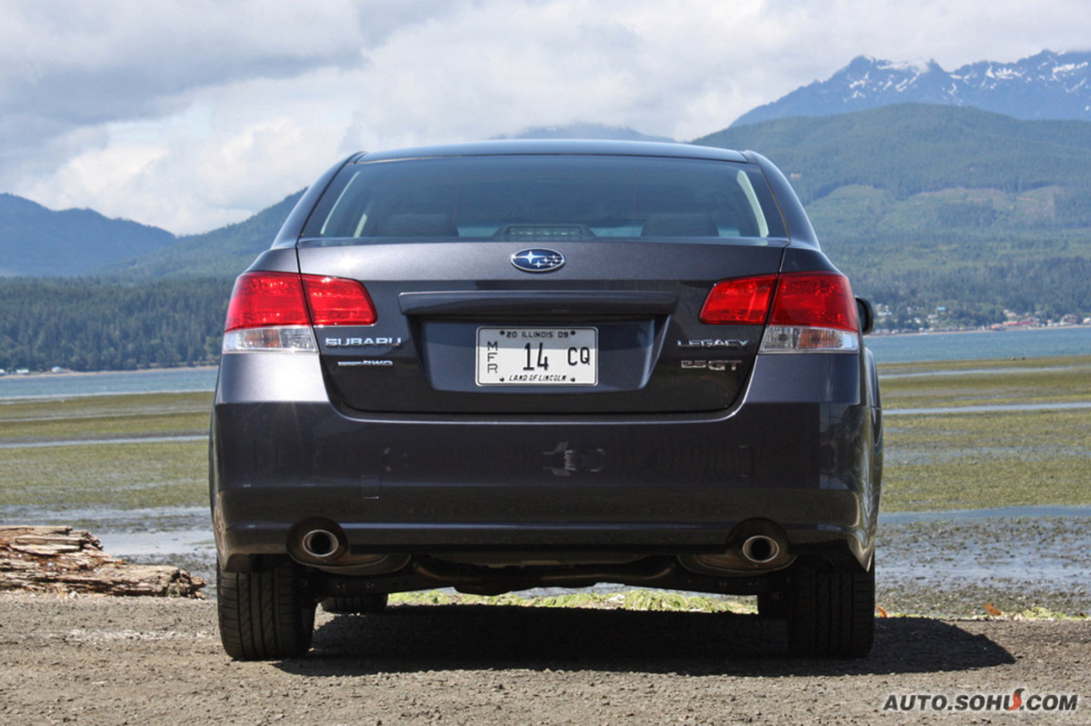  p>斯巴鲁力狮是一款兼顾日常行驶性能和舒适性的汽车,吸收了斯巴鲁