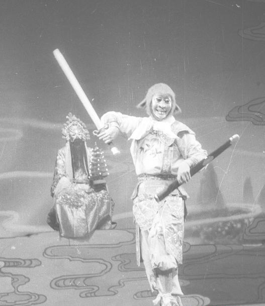  p>章宗义(1924年3月16日~2014年1月31日),生于浙江省绍兴市上虞区