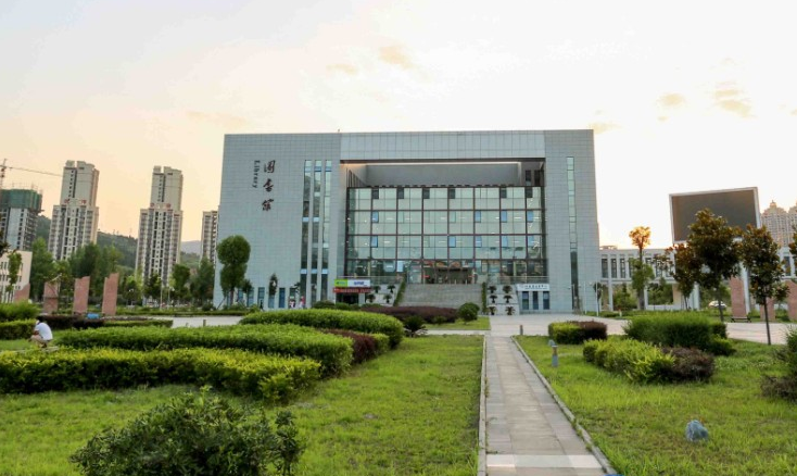  p>四川信息职业技术学院是经四川省人民政府批准,教育部备案的全省