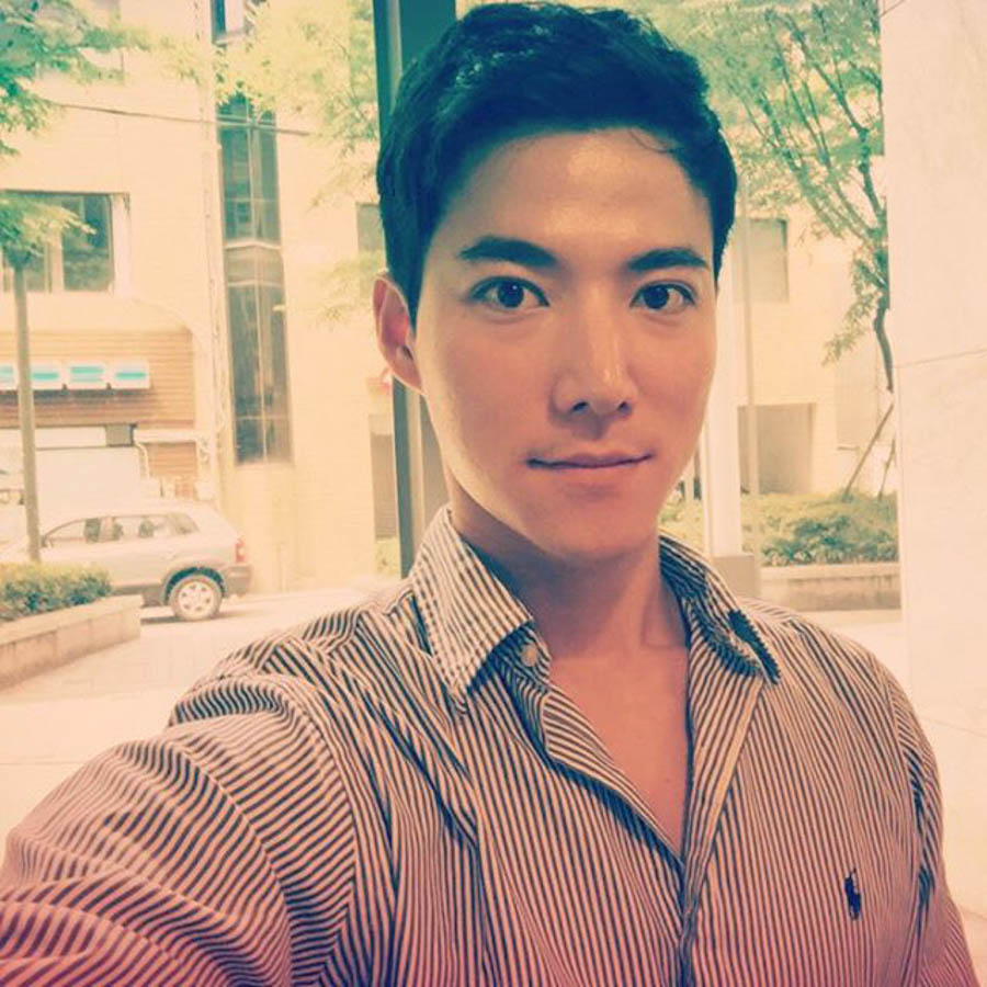 id="gnzd02jixm">赵泰宽(jasper cho),1986年2月12日出生,韩国男演员