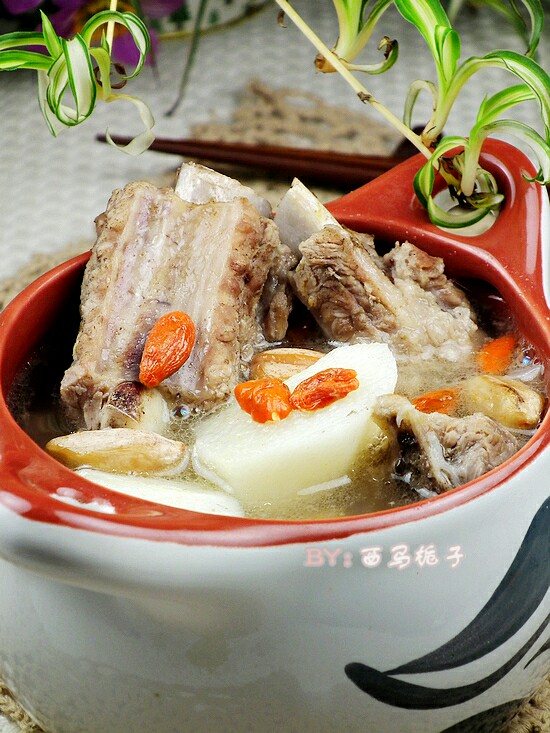 枸杞山药煲龙骨