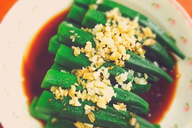 蒜蓉蒸秋葵