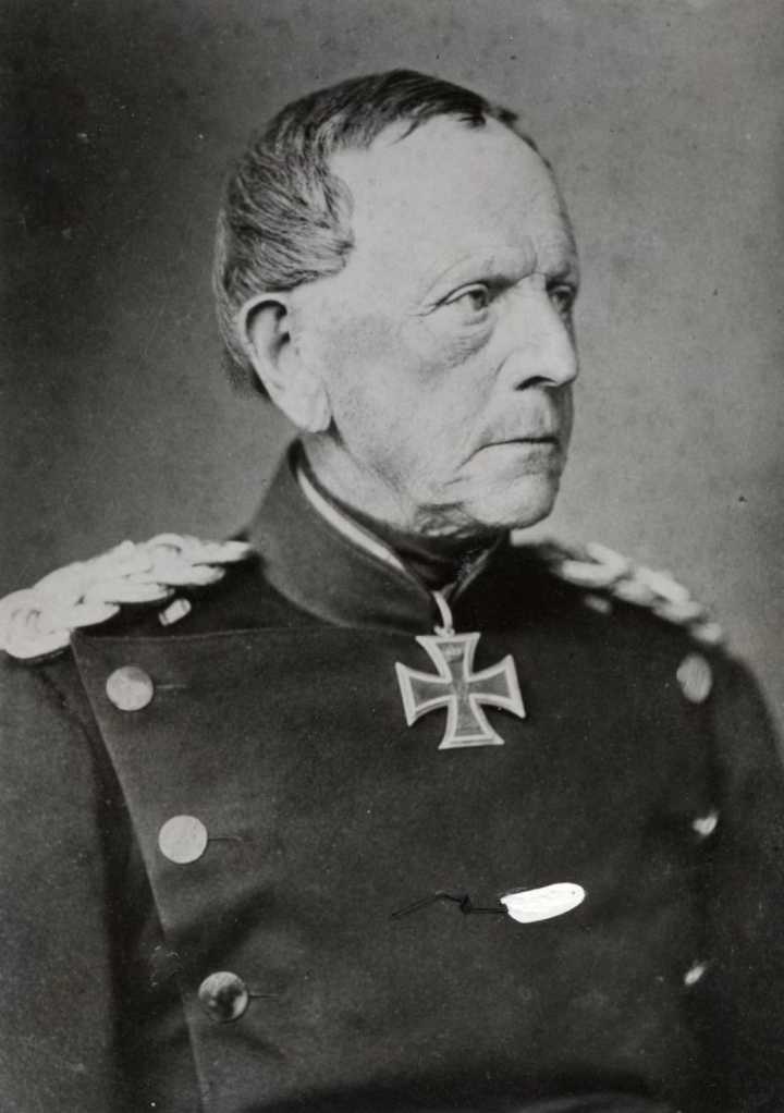 赫尔穆特·卡尔·贝恩哈特·冯·毛奇