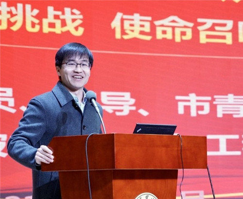  p data-id="go0mvowuoo">王立平,1980年生,宁夏 span class="ref"