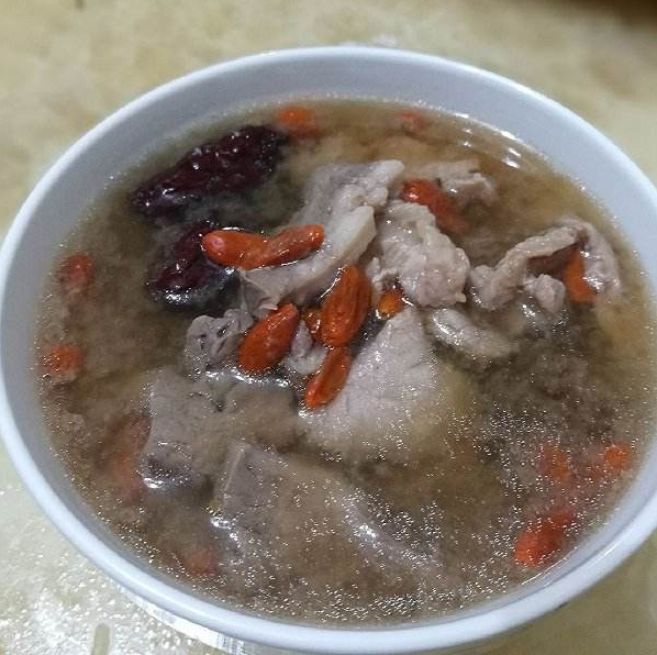 猪肝大枣枸杞汤