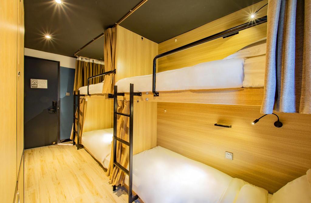 圣彼得堡/6447" data-lemmaid="6447">圣彼得堡 /a>,是家2星级酒店