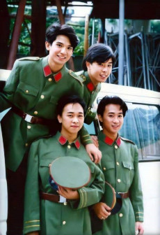 1988年,拍摄《大地》MV