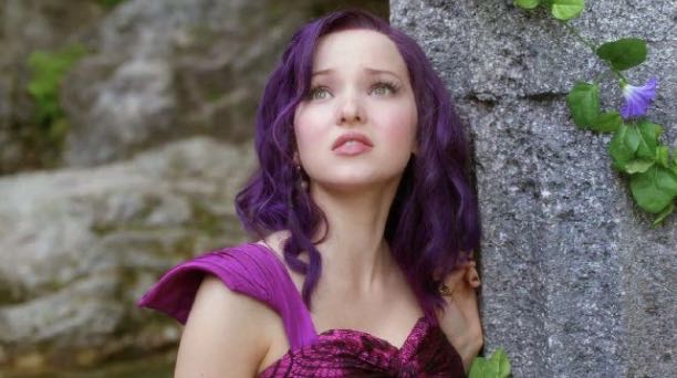 data-lemmaid="18375380">后裔 /a>》第一部到第三部中的女主角