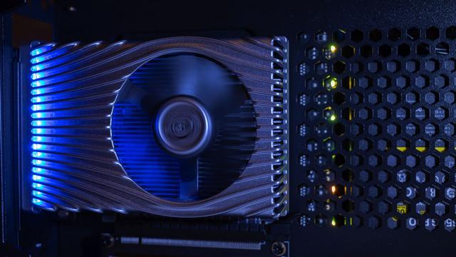 iris xe 桌面独立显卡