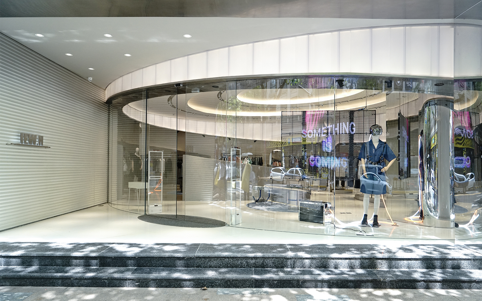 h的产品通过品牌旗舰店及官方网站在全球发售. /p>