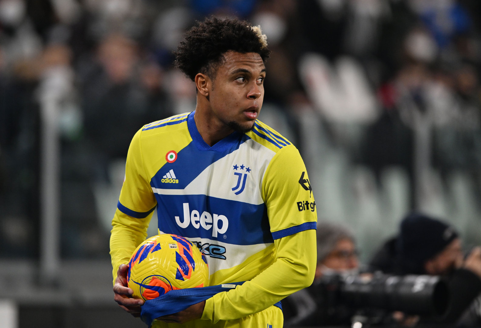 韦斯顿·麦肯尼