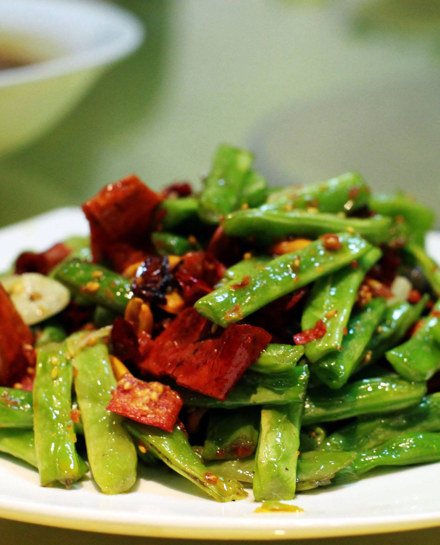  p>肉片芸豆是以芸豆,猪肉等为主要食材制作的美食. /p>