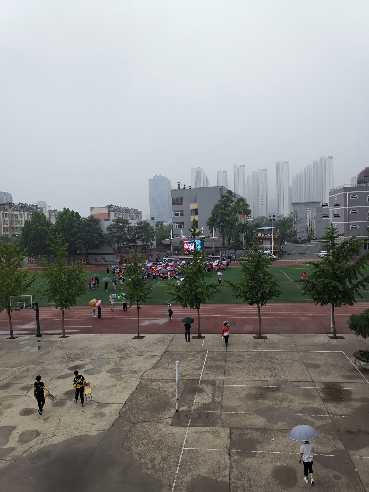  p>开滦十中位于 a target="_blank" href="/item/唐山市/8404217"