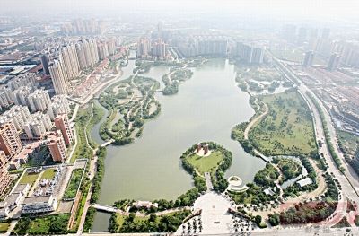  p>石湾镇街道位于禅城区东南部,2006年7月禅城区街道行政区划调整后