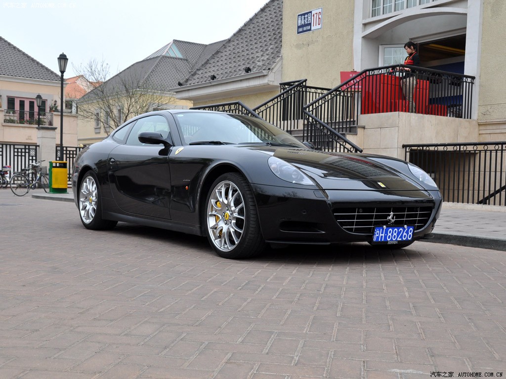 法拉利612 scaglietti