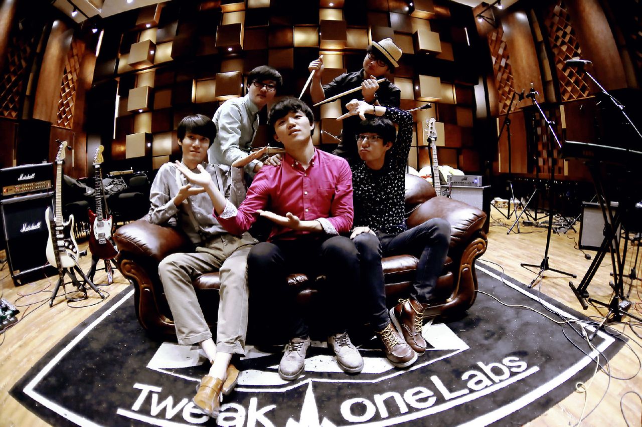  p>坡上村乐队,中国 a target="_blank" href="/item/民谣">民谣 /a>