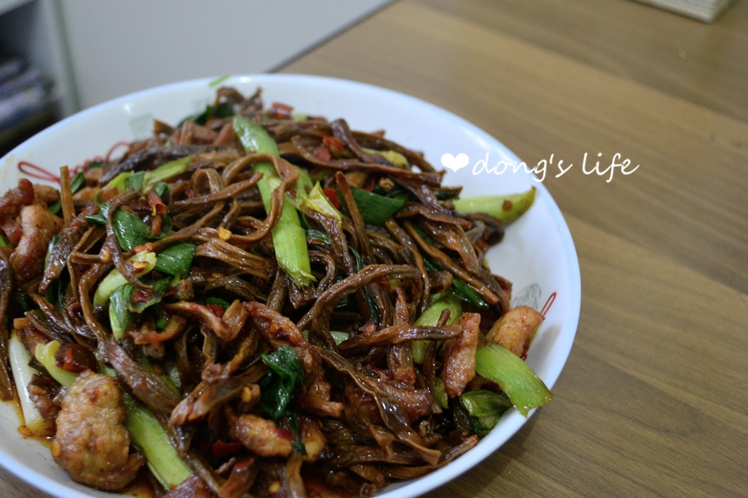 家常菜干豇豆回锅肉
