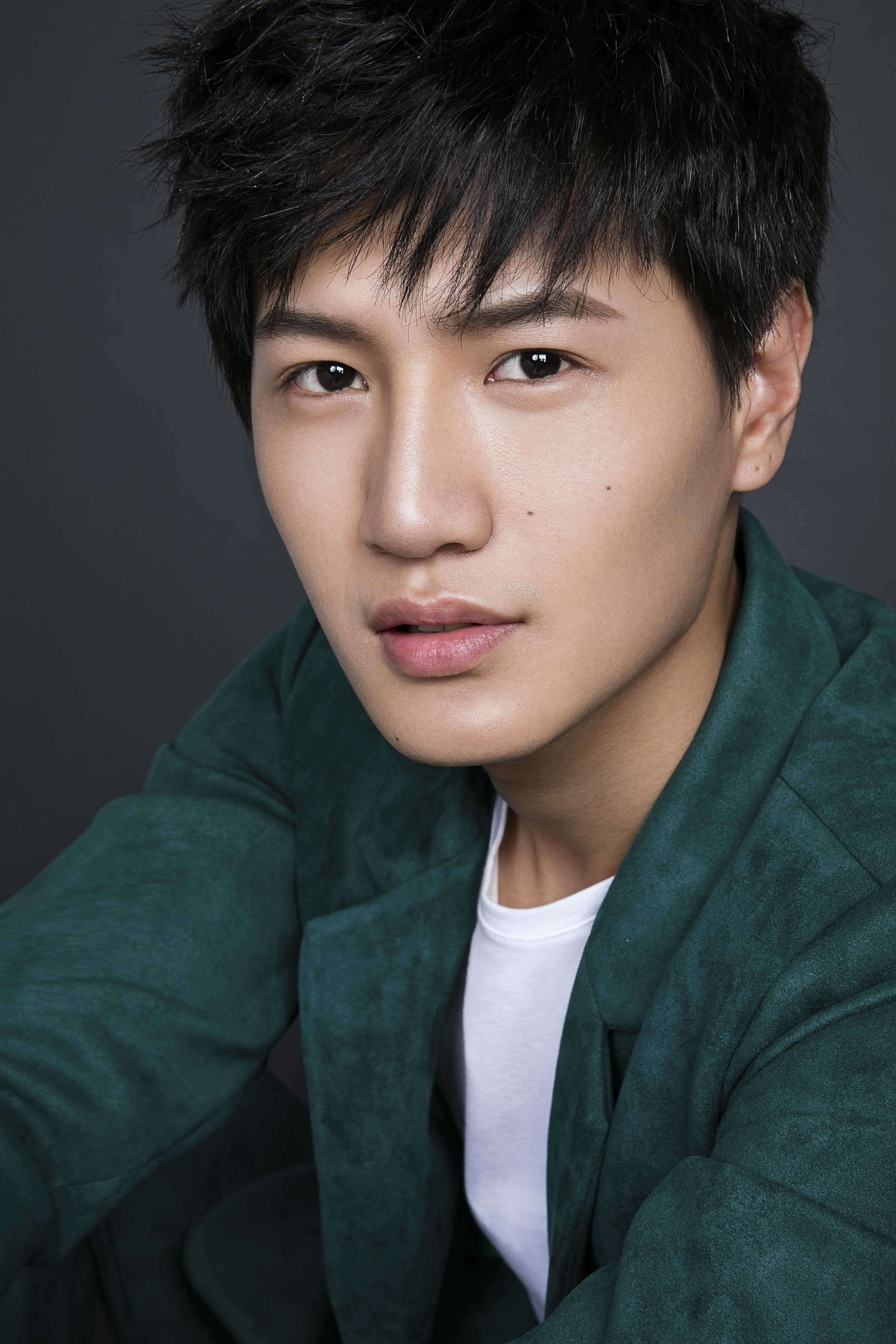  p data-id="gnaxjxca8t">李云赫,中国内地男演员,歌手.