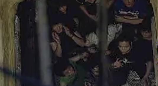  p>《代号蓝色行动》是由香港导演 a href="#" data-lemmaid="6301072