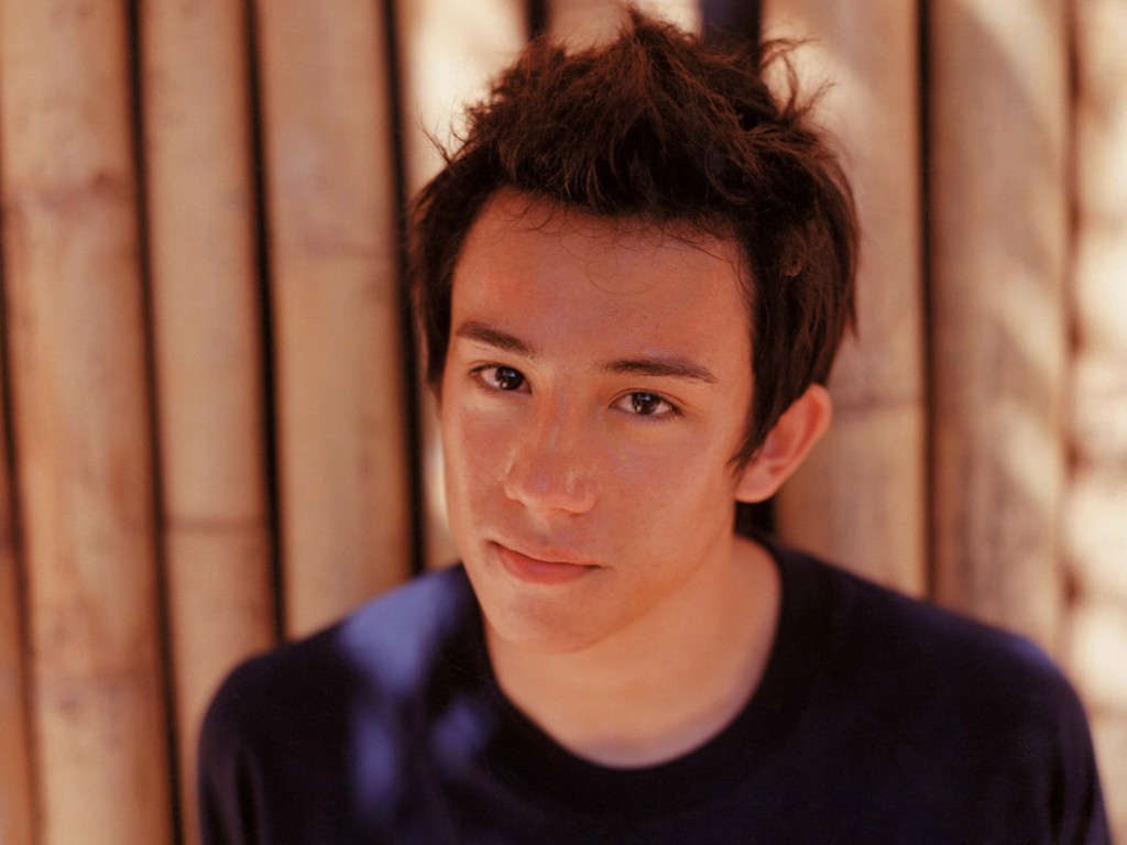  p>张致恒(steven cheung),1984年11月10日出生于中国香港,中荷混血儿