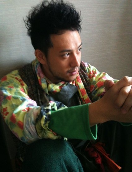  p>张致恒(steven cheung),1984年11月10日出生于中国香港,中荷混血儿