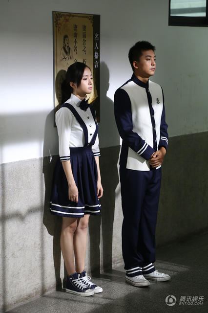  p>《腾空的日子》是由 a target="_blank" href="/item/毕鑫业