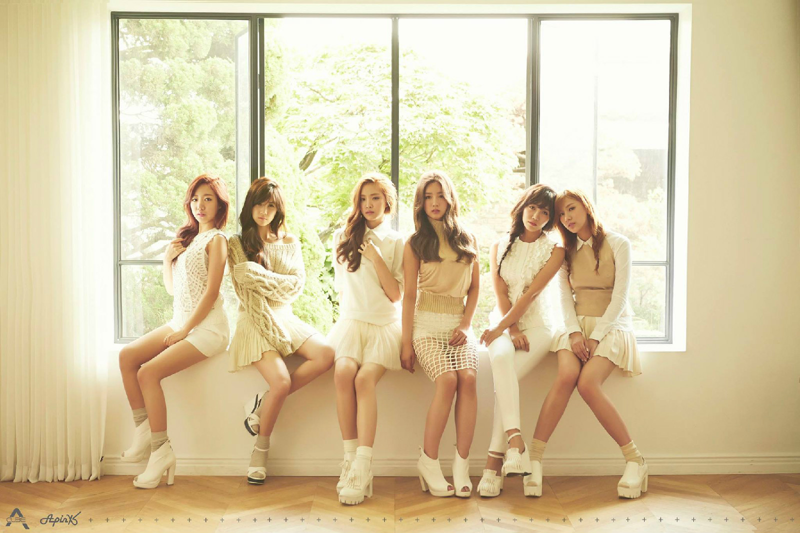 是play m entertainment于2011年4月推出的韩国女子组合