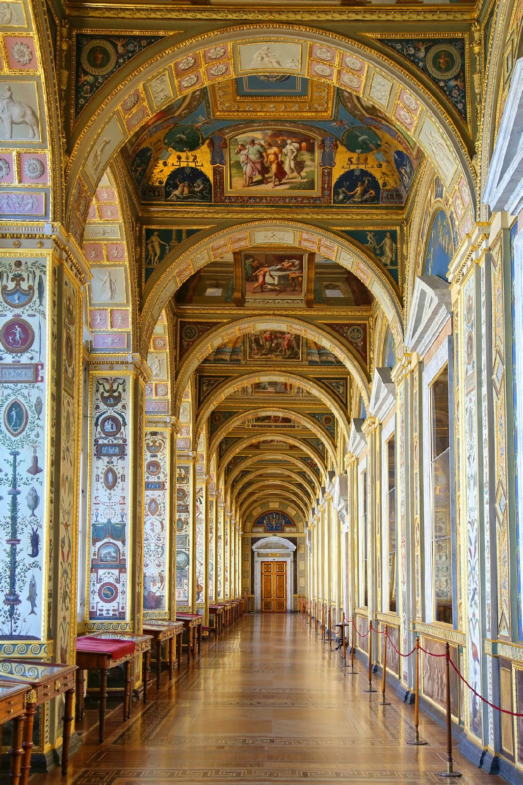  p>冬宫( winter palace,俄文:Эрмитаж)是俄罗斯国家博物馆 a