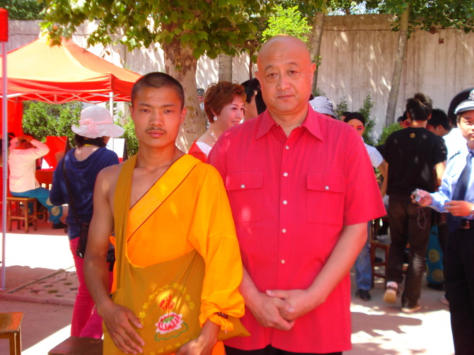 2012正式拜少林寺方丈 a target="_blank" href="/item/释永信