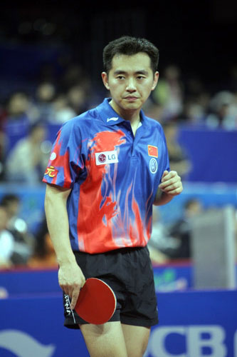  p>孔令辉,男,汉族,1975年10月18日出生于黑龙江省哈尔滨市,中国乒乓